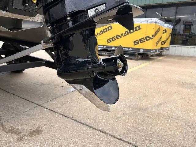 Slide: The Image of Sun Tracker Bass Buggy 16 XL Select 2023 - 8