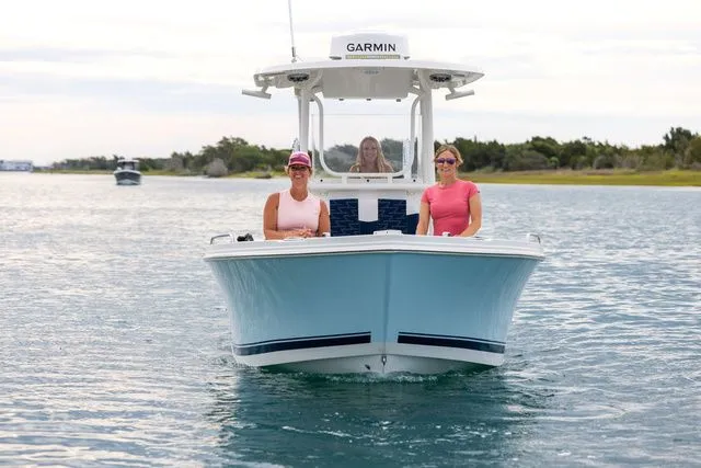 Slide: The Image of Parker Marine 230 Coastal Elite 2026 - 11