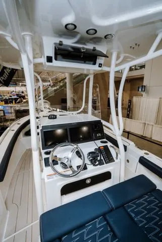Slide: The Image of Parker Marine 230 Coastal Elite 2026 - 14