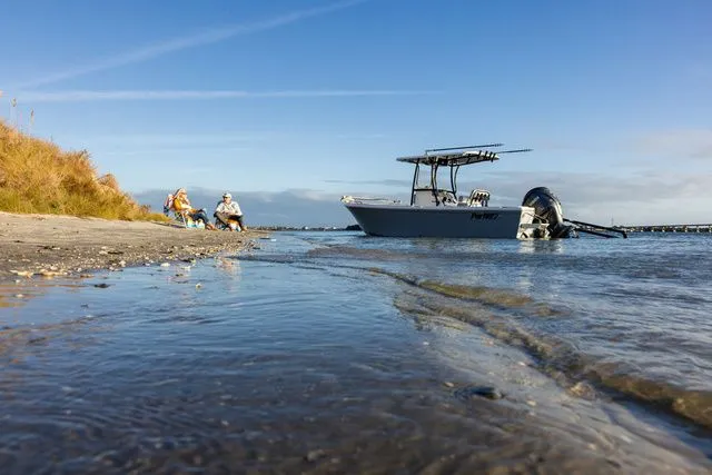 Slide: The Image of Parker Marine 230 Coastal Elite 2026 - 5