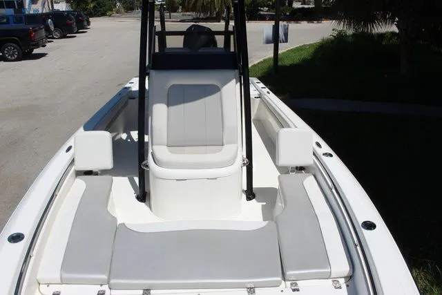 Slide: The Image of Shearwater 250 Carolina 2023 - 13