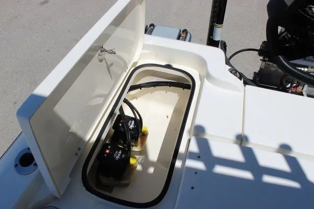 Slide: The Image of Shearwater 250 Carolina 2023 - 17
