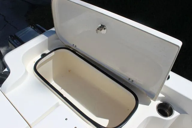 Slide: The Image of Shearwater 250 Carolina 2023 - 20