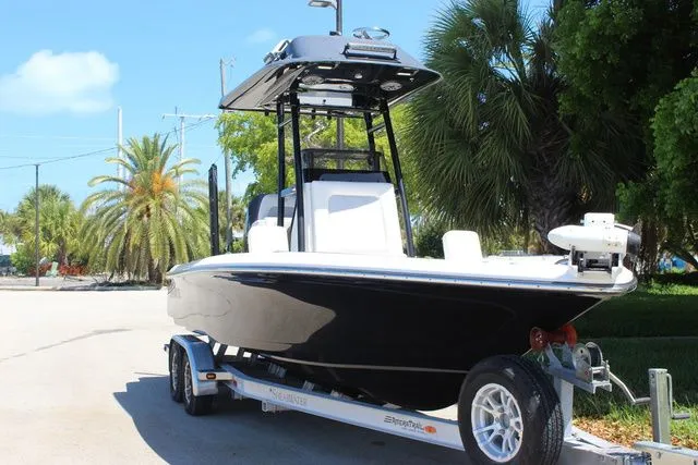 Slide: The Image of Shearwater 250 Carolina 2023 - 3