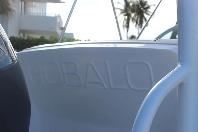 Slide: The Image of Robalo R207 Dual Console 2023 - 11