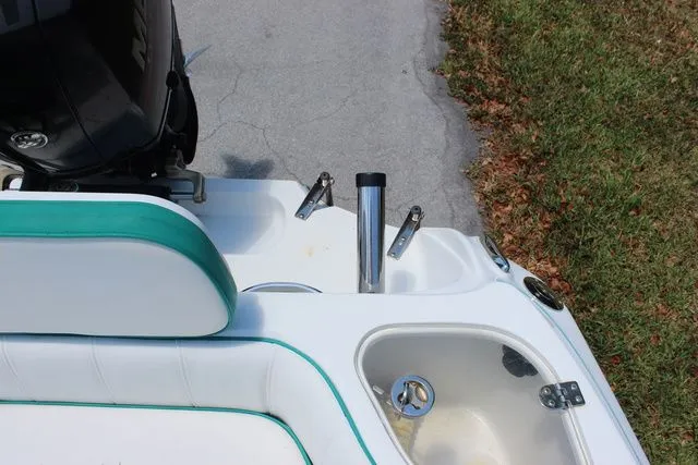 Slide: The Image of 2018 Glasstream 240 CCX boat rear with motor and seating. - 38