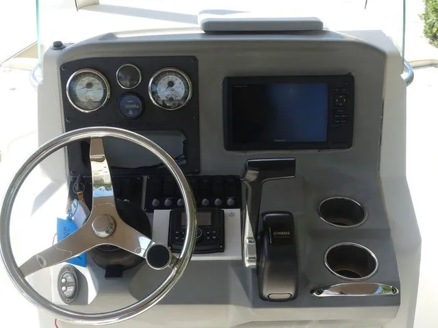 Slide: The Image of Stingray 206CC O/B 2017 - 24