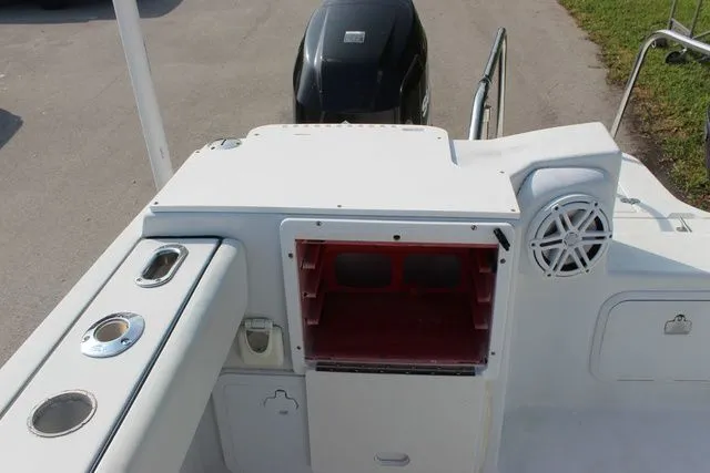 Slide: The Image of Glacier Bay 2640 Renegade 2004 - 36