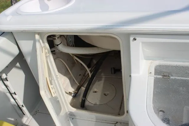 Slide: The Image of Glacier Bay 2640 Renegade 2004 - 38