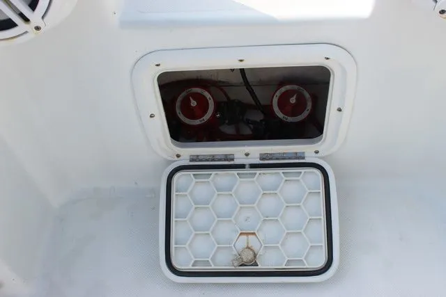 Slide: The Image of Glacier Bay 2640 Renegade 2004 - 39