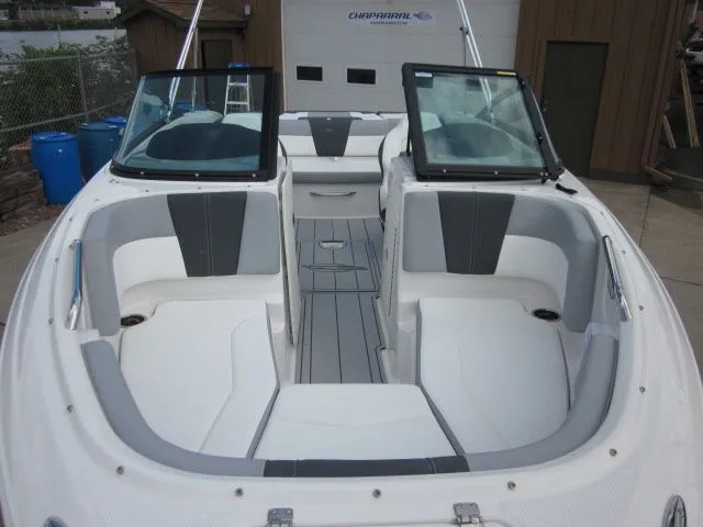 Slide: The Image of Chaparral 21 SSI Sport 2026 - 8