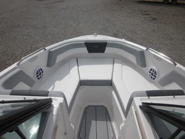 Slide: The Image of Chaparral 21 SSI Sport 2026 - 9