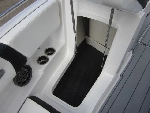 Slide: The Image of Chaparral 247 SSX 2025 - 15