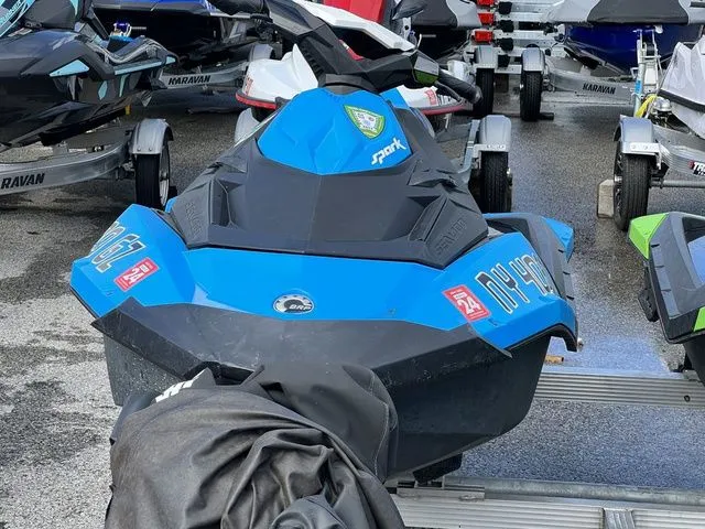 Slide: The Image of Sea-Doo Spark 2up 2016 - 6