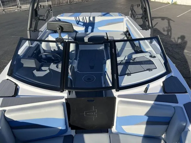 Slide: The Image of Axis Wake Research T220 2026 - 10