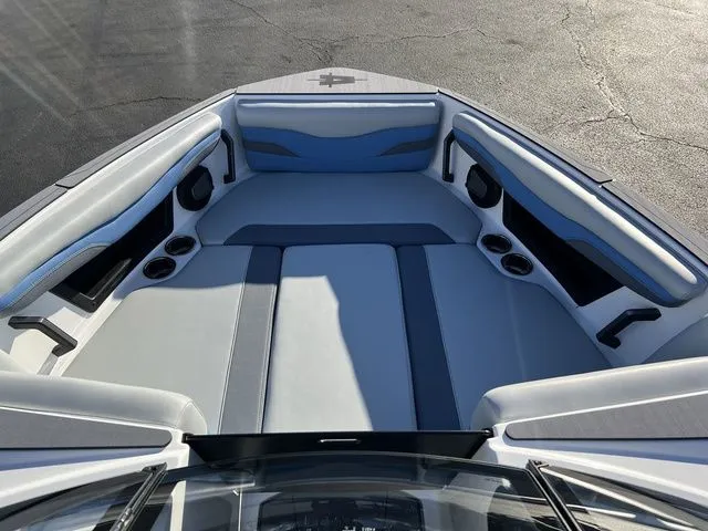 Slide: The Image of Axis Wake Research T220 2026 - 8