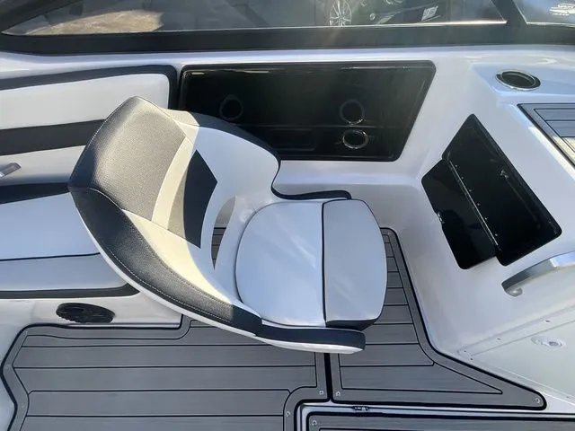 Slide: The Image of Yamaha AR195 2025 - 26