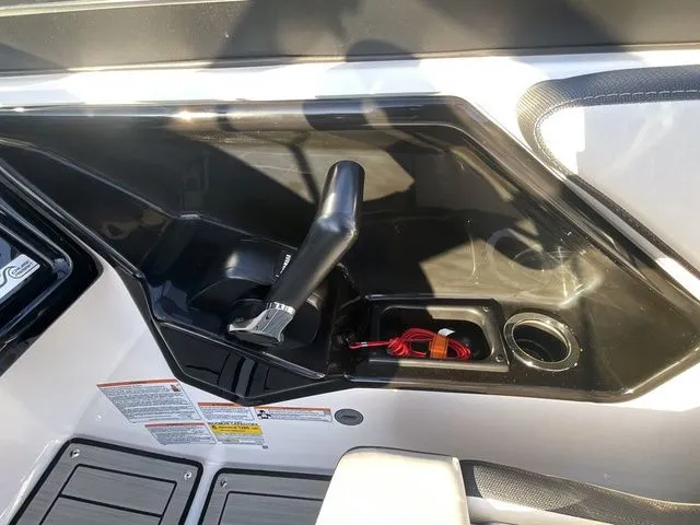 Slide: The Image of Yamaha AR195 2025 - 34