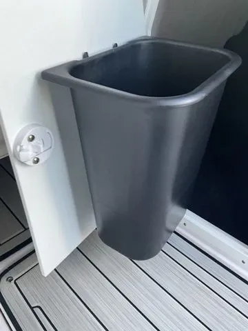 Slide: The Image of Yamaha AR195 2025 - 37