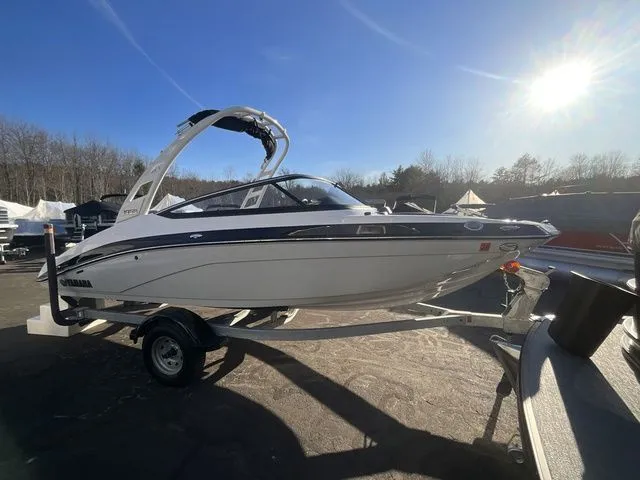 Slide: The Image of Yamaha AR195 2025 - 5