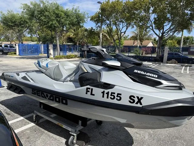 Slide: The Image of Sea-Doo GTX 2021 - 5