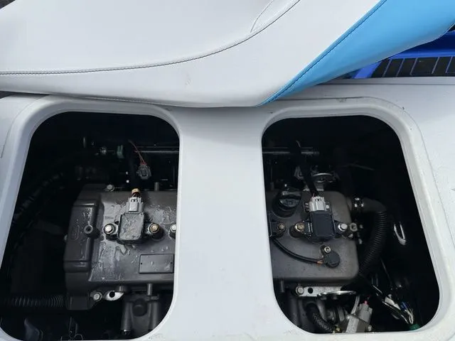 Slide: The Image of Yamaha VX Limited HO 2023 - 8