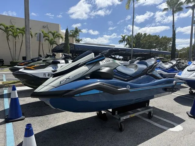 Slide: The Image of Yamaha FX Limited SVHO 2025 - 3