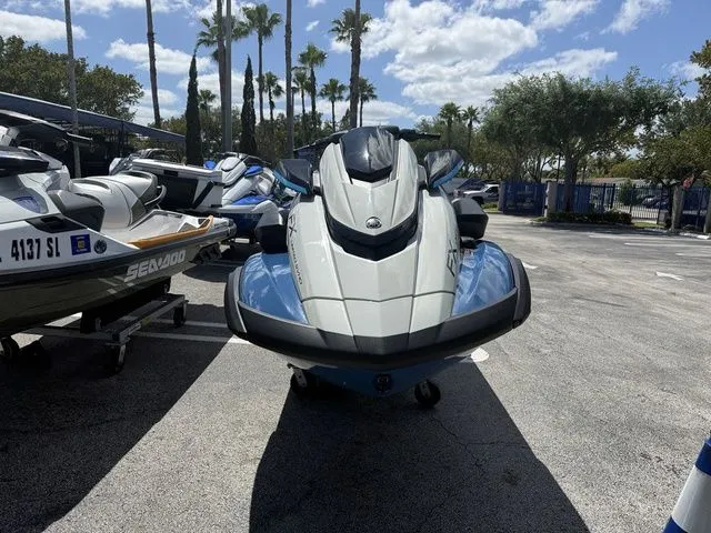 Slide: The Image of Yamaha FX Limited SVHO 2025 - 4