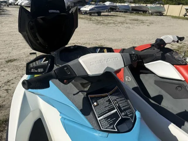 Slide: The Image of Sea-Doo GTI 2016 - 10