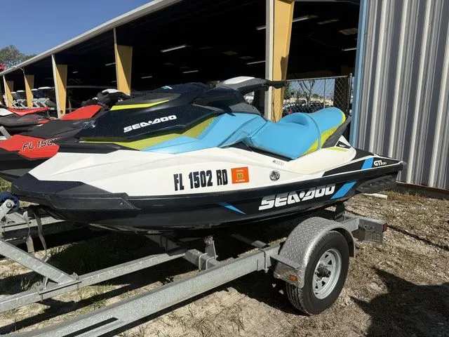 Slide: The Image of Sea-Doo GTI 2016 - 3