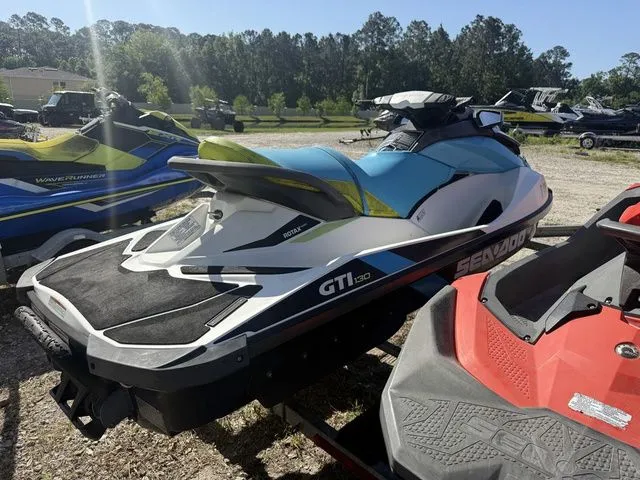 Slide: The Image of Sea-Doo GTI 2016 - 6