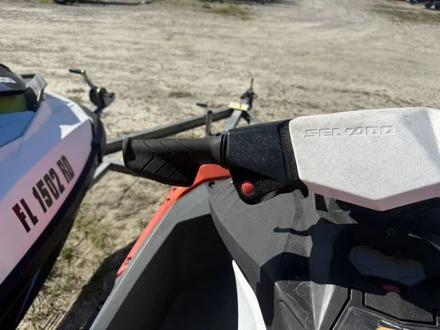 Slide: The Image of Sea-Doo Spark 3-Up Rotax 900 HO ACE Ibr & Convenience Pkg 2016 - 11