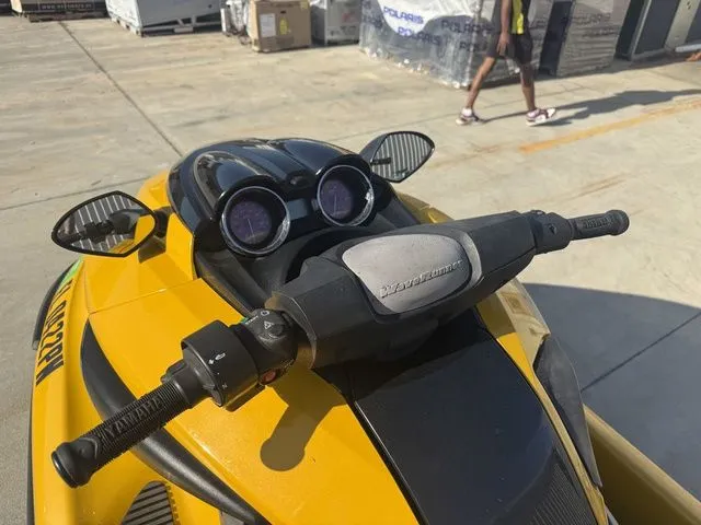 Slide: The Image of Yamaha FZ 2013 - 11