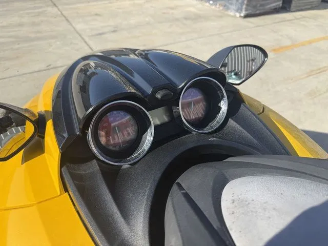 Slide: The Image of Yamaha FZ 2013 - 12