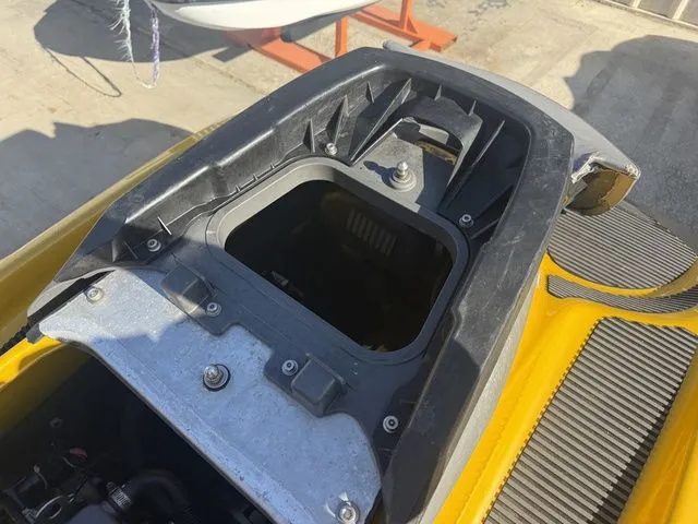 Slide: The Image of Yamaha FZ 2013 - 14