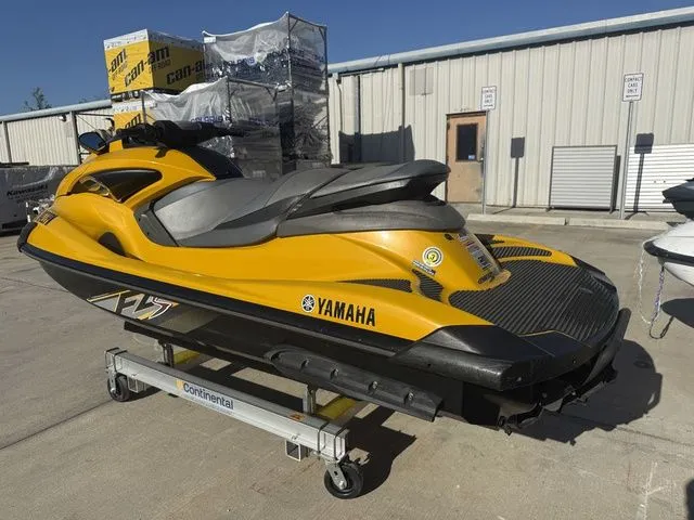 Slide: The Image of Yamaha FZ 2013 - 5