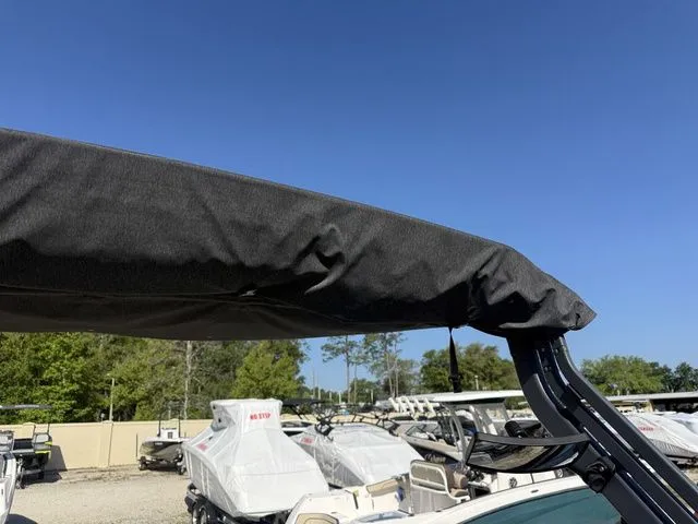 Slide: The Image of Sea-Doo Switch Cruise 18 2023 - 24