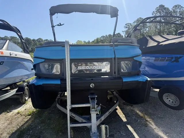 Slide: The Image of Sea-Doo Switch Cruise 18 2023 - 3