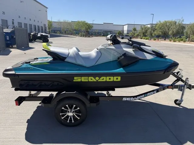 Slide: The Image of Sea-Doo GTI SE 170 2026 - 7