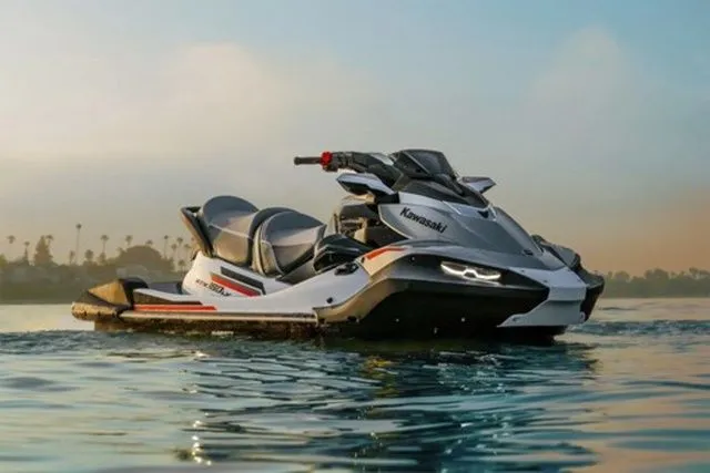 Slide: The Image of Kawasaki Jet Ski Ultra 160 2026 - 11