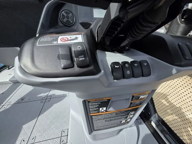 Slide: The Image of Sea-Doo Switch Sport™ 21 - 300 Hp - Tech Galvanized 2026 - 10