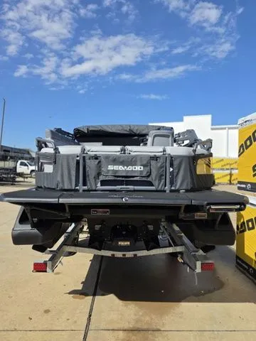 Slide: The Image of Sea-Doo Switch Sport™ 21 - 300 Hp - Tech Galvanized 2026 - 17