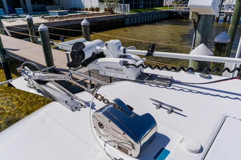 Slide: The Image of 1998 World Cat 266 SF boat with Minn Kota trolling motor and anchor system. - 91