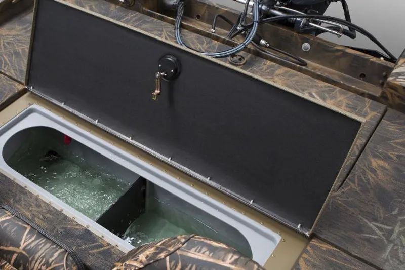 Slide: The Image of Manufacturer Provided Image: 2022 G3 Sportsman 1710 livewell compartment with water. - 13