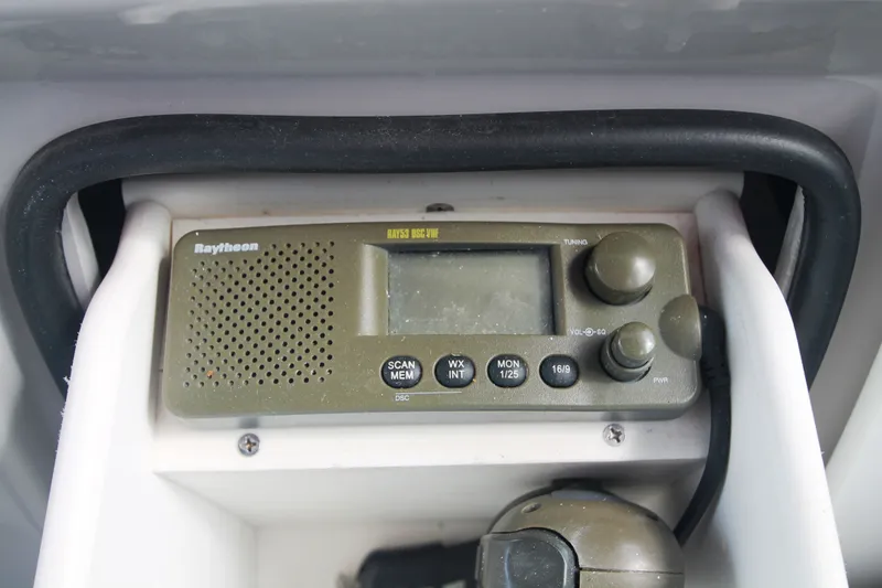 Slide: The Image of Formula 40 Performance Cruiser 2001 - 14