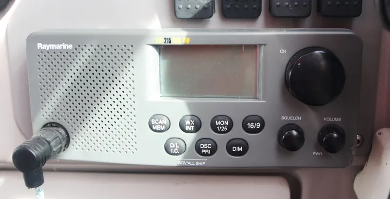 Slide: The Image of Formula 40 Performance Cruiser 2001 - 15