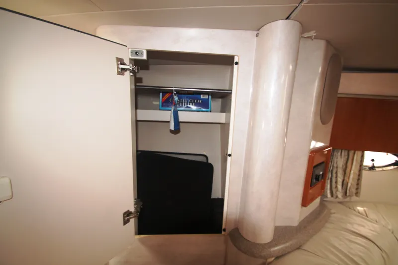 Slide: The Image of Locker to STBD - 26