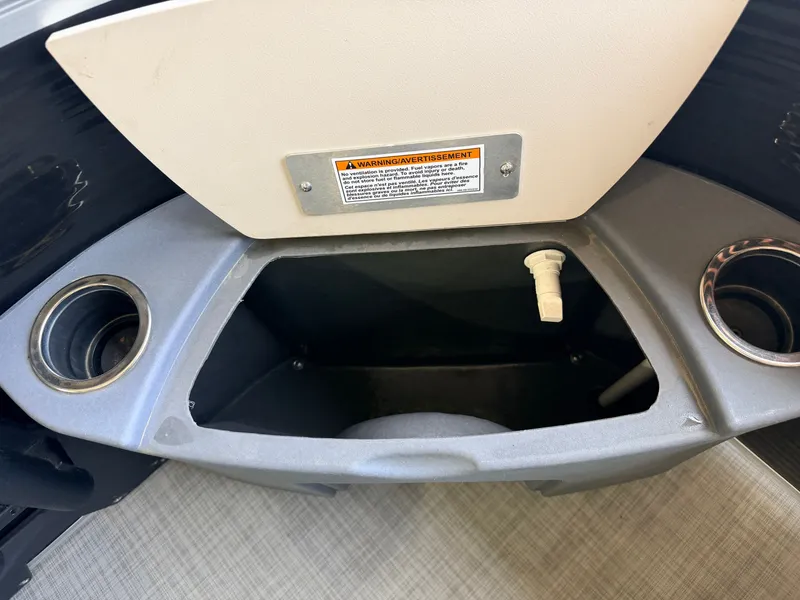 Slide: The Image of Princecraft 21 Sportfisher 2S Pontoon & 90HP Mercury 4-Stroke -$27,995 2021 - 21