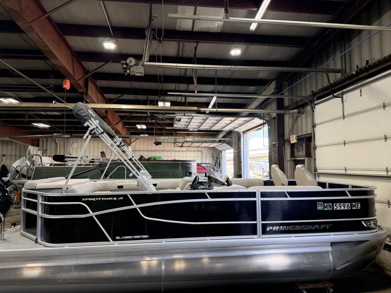 Slide: The Image of Princecraft 21 Sportfisher 2S Pontoon & 90HP Mercury 4-Stroke -$27,995 2021 - 3