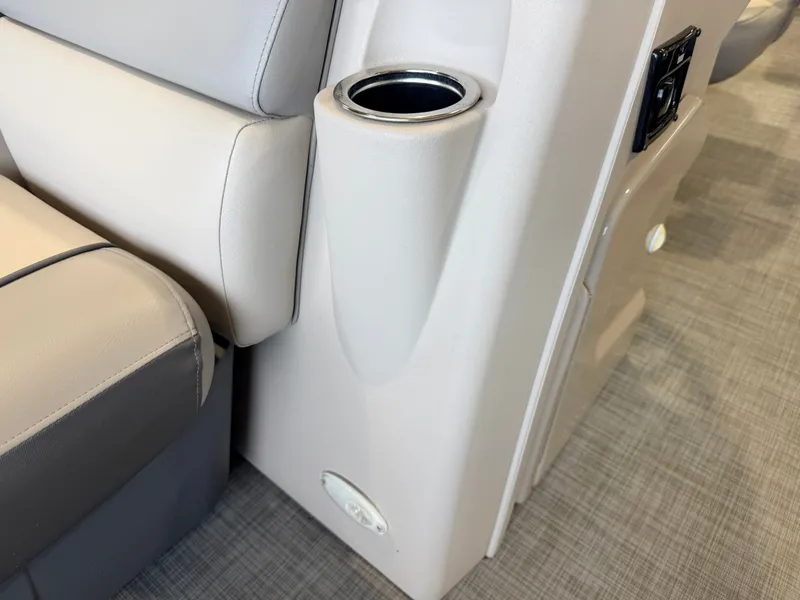 Slide: The Image of Princecraft 21 Sportfisher 2S Pontoon & 90HP Mercury 4-Stroke -$27,995 2021 - 30